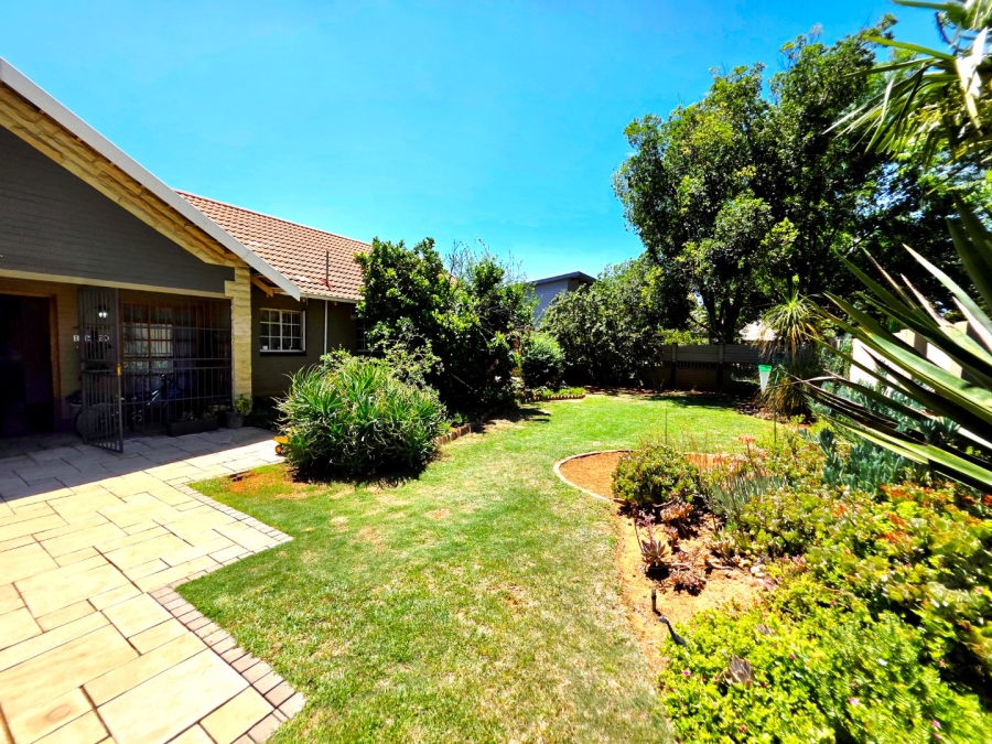 4 Bedroom Property for Sale in Fichardt Park Free State